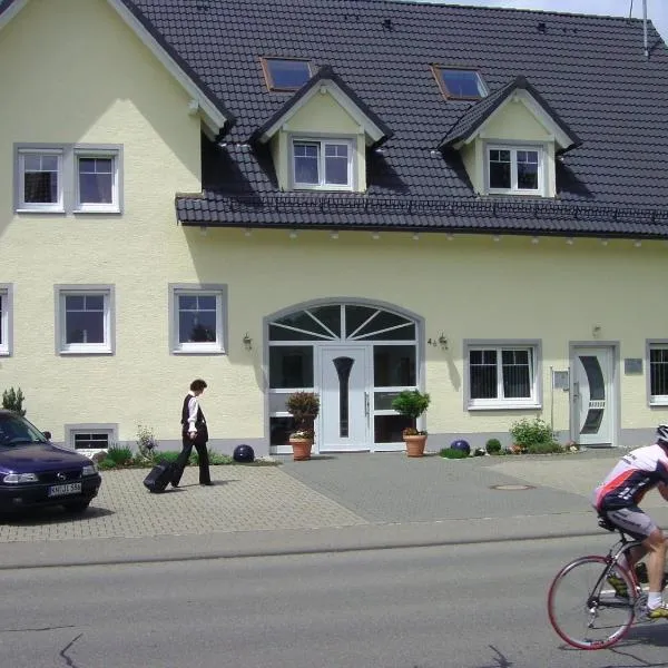Kurpension Meßmer, hotel v destinaci Tengen