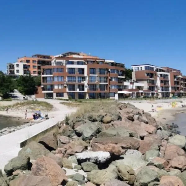 Апартаменти и студия в комплекс Акротирия, hotell i Nesebar