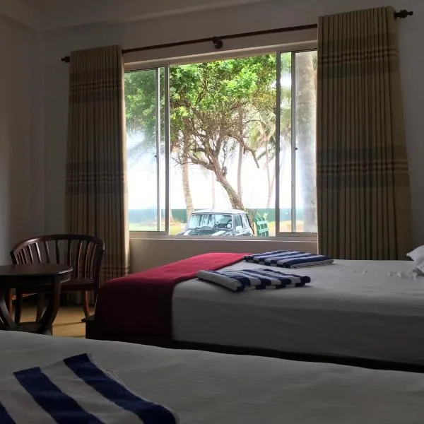 Villa Whispering Shells, hotel v destinaci Kalutara