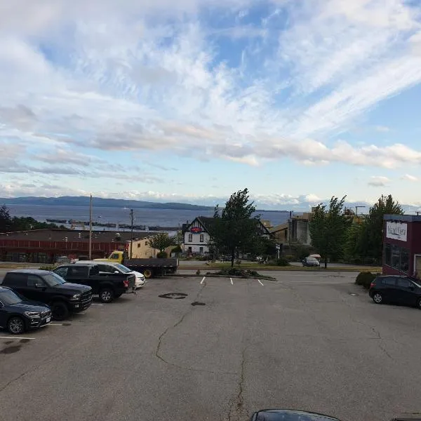 Island View Lodge, hotel in Savary Island