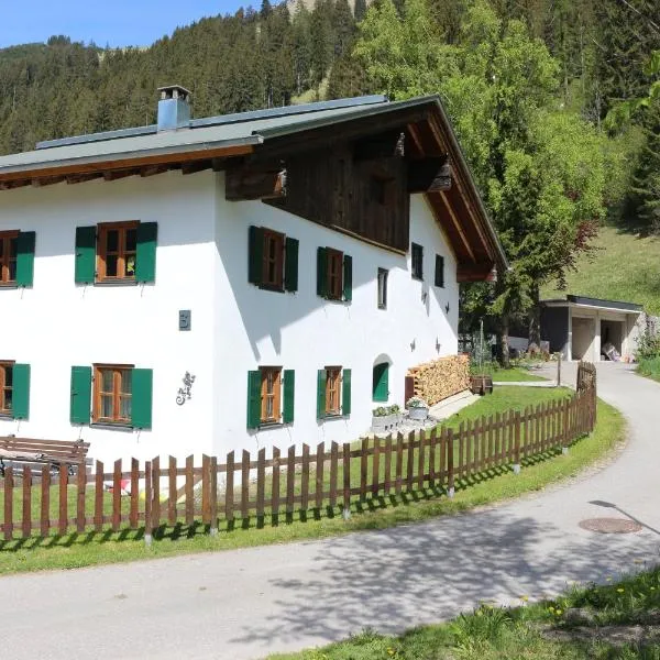 Haus Monteiro, hotel v mestu Elbigenalp