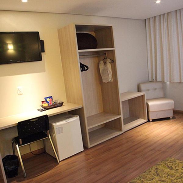 Golden Hotel - O MAIS CENTRAL - Pet Friendly - Foto 4