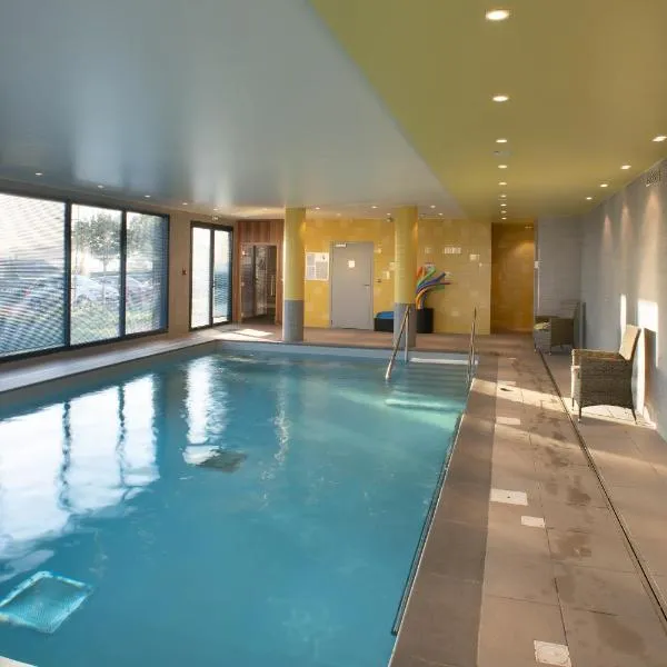 Le Manoir, hotel a Pérignat-lès-Sarliève