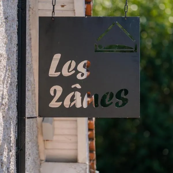 Les deux anes, hotel v destinaci Veuves