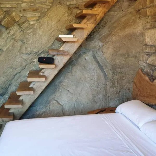 Casa nella Roccia, ξενοδοχείο σε Castelmezzano