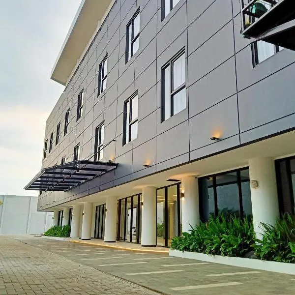 Hotel Youstay Semarang by Sinergi, hotel v destinaci Kalibanteng-lor