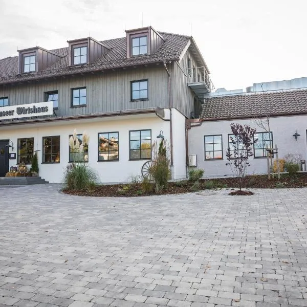 Chiemseer Wirtshaus, hotel v destinaci Chieming