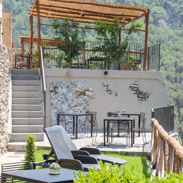 Il Giardino Dorato, hotel v destinaci Maiori