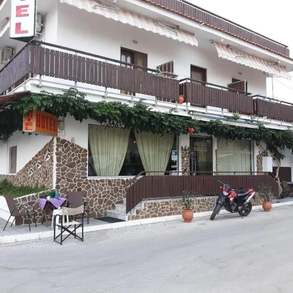 Hotel Paralia, hotel v mestu Chrysoupolis