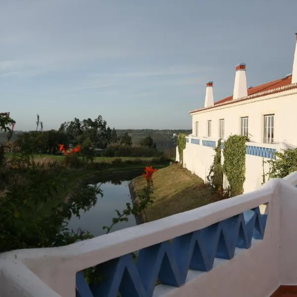 Apartamentos Canal da Agua, hotel v destinaci Odeceixe