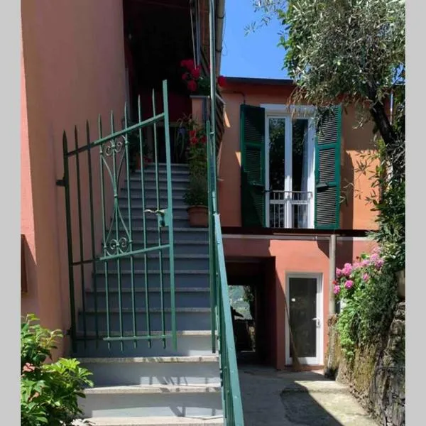 Casa San Rocco, hotel v Levantu
