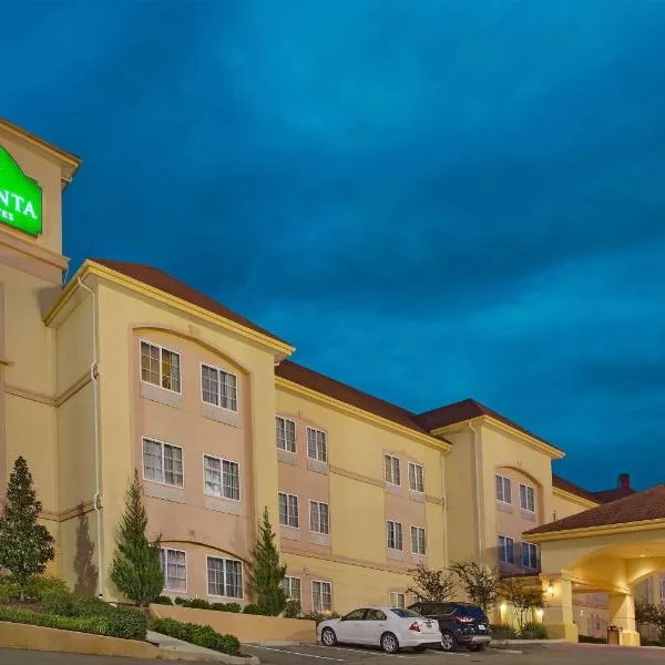 La Quinta by Wyndham Vicksburg, khách sạn ở Vicksburg