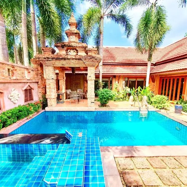 Baan Rom Yen : Balinese Pool Villa in Rawai, hotel em Ban Saiyuan (1)