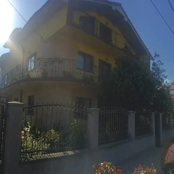 Casa di Madi, hotel din 2 Mai