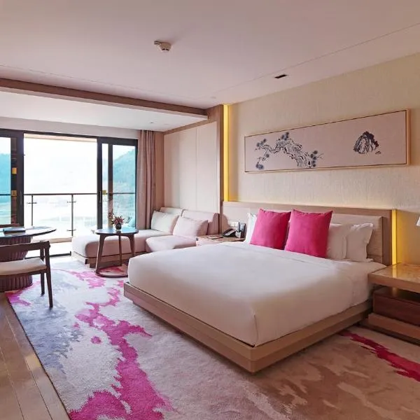 Crowne Plaza Ningbo Xiangshan Sea View by IHG, hotel in Xiangshan