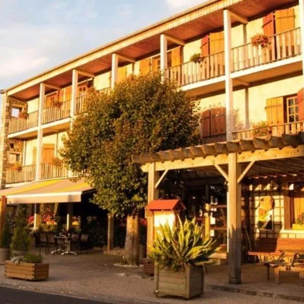 Hôtel La Clairière, hotel en Chambon-sur-Dolore