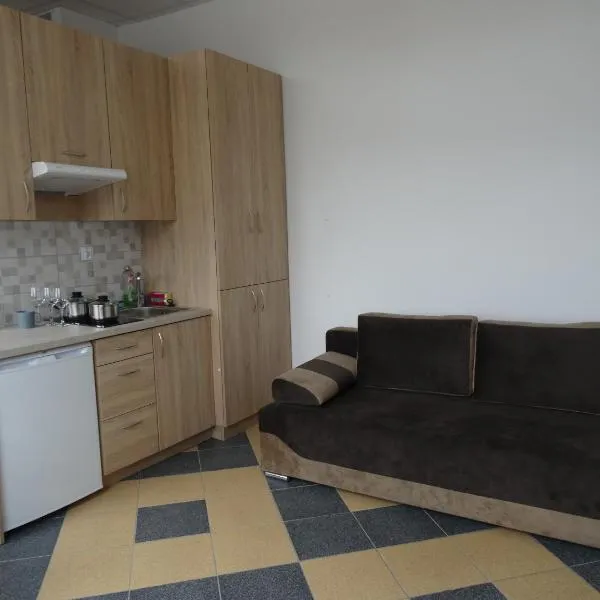 Nowy Apartament Słoneczny, ξενοδοχείο σε Komaszówka