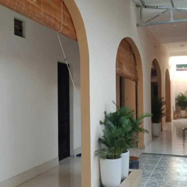Bong Mai, hotel in Làng Dương