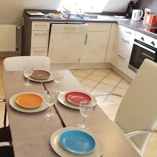 Iris 2-3 Personen - Ferienwohnungen Wagner & Gaul Falkenauel, hotel v destinaci Falkenauel