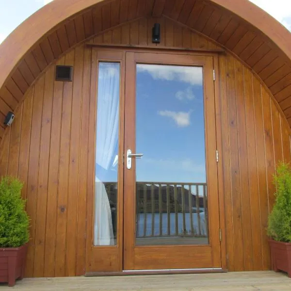 Loch Cromore Holiday Pods โรงแรมในCalbost