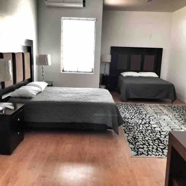 10- Large suite for 4 people, hotel v destinaci Torreón