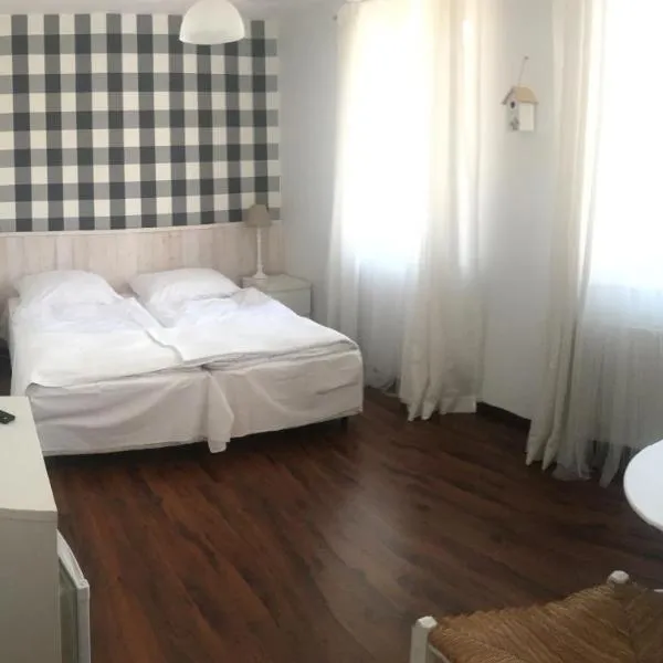 Pokoje Pinokio, hotel v destinaci Darłowo