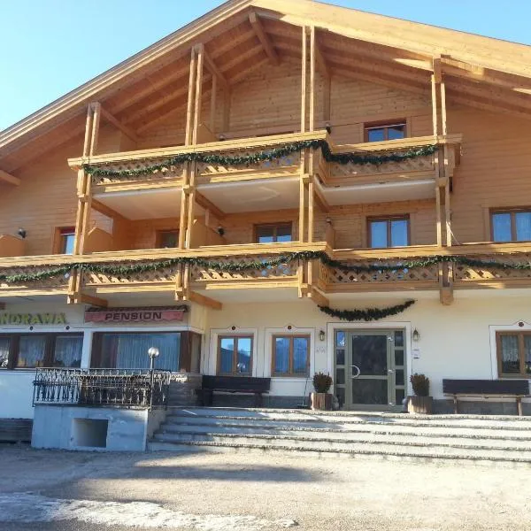 Pension Panorama, hotel v destinaci Monguelfo