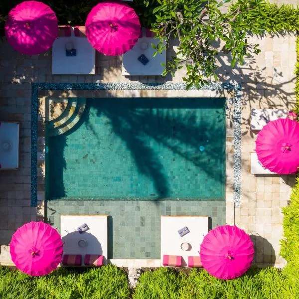 PinkPrivate Sanur - for Cool Adults Only, hotel v destinaci Sanur