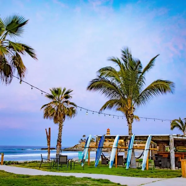 Cerritos Surf Town - Beach Front Property: El Pescadero'da bir otel