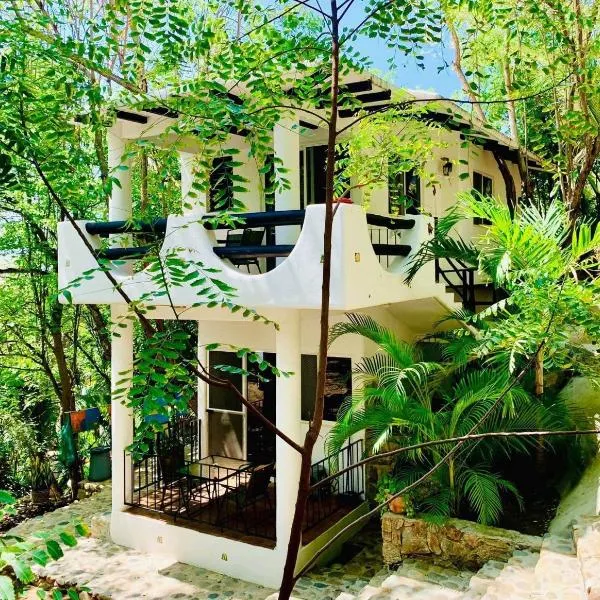 Casa Il Tucano, hotel in Puerto Ángel