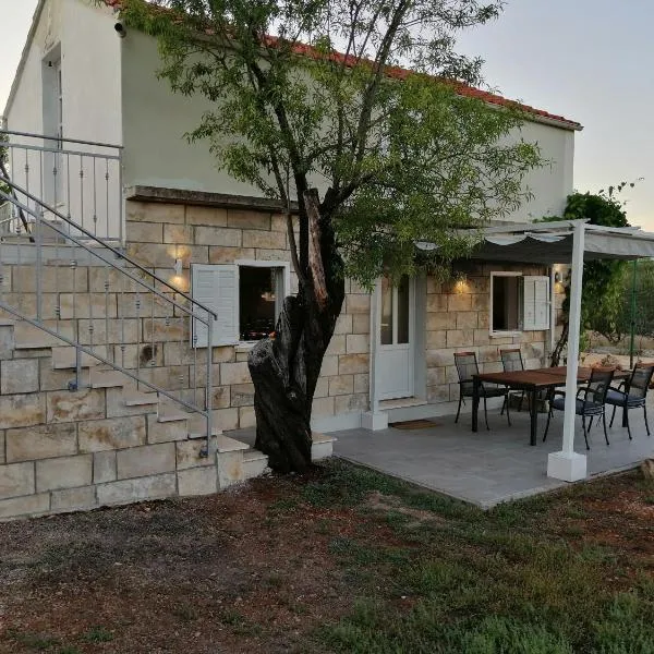 Olive Grove House Lumbarda, hotel v destinaci Lumbarda