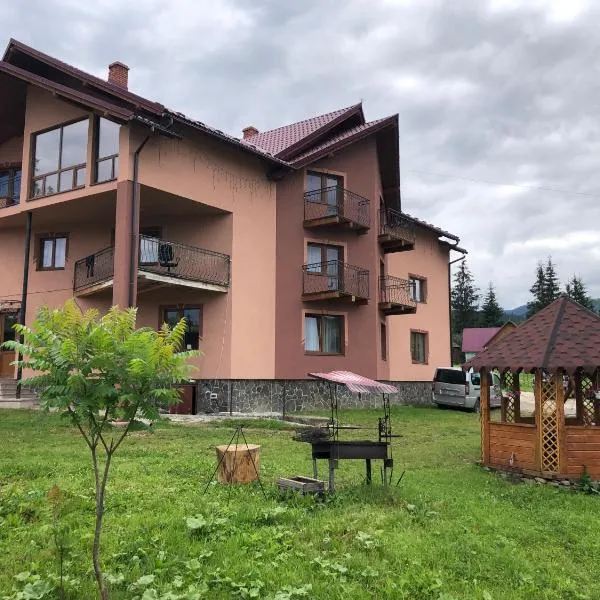 Дзвін Карпат: Lazeshchyna şehrinde bir otel