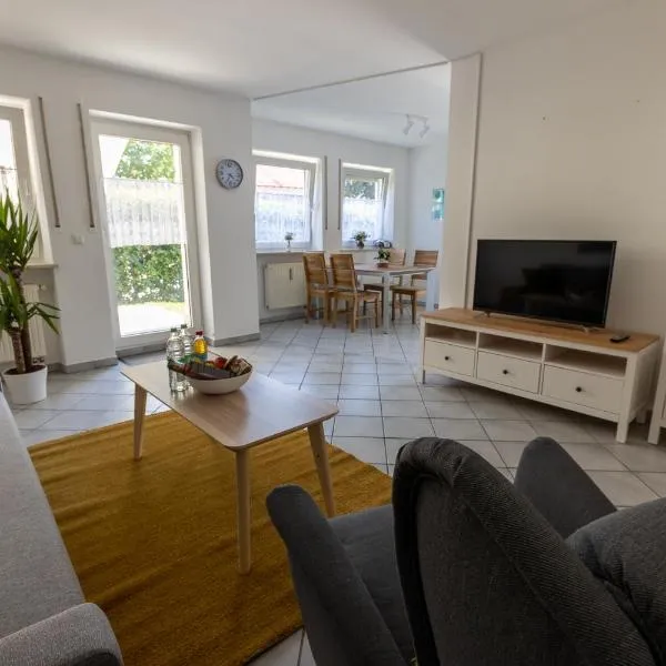 Ferienwohnung Garten mit Terrasse, hotel en Unterneukirchen