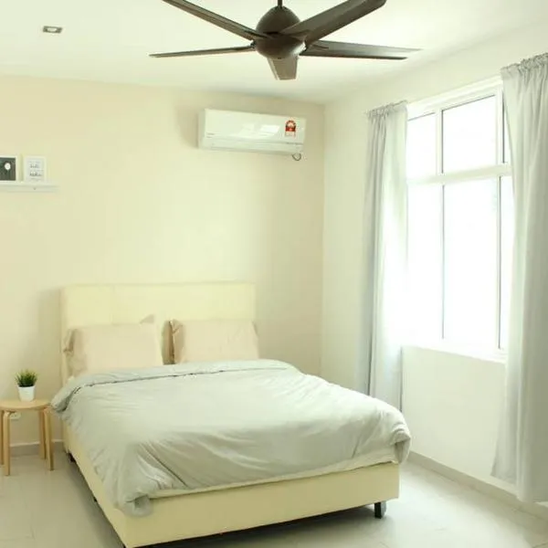 NEW SEAVIEW Cozy Modern Beach House, viešbutis mieste Tanjung Bungah