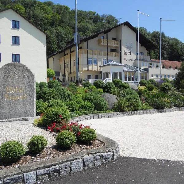 Hotel Burgwirt, hotel v destinaci Deggendorf