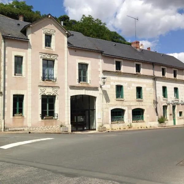 Logis Le Petit Trôo du Cheval Blanc, hotel a Conflans-sur-Anille
