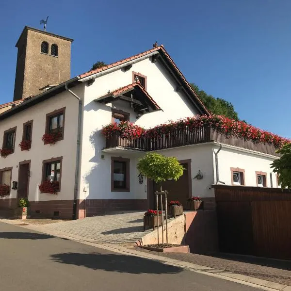 Gästehaus am Pfarrgarten, hotel v destinaci Mettlach