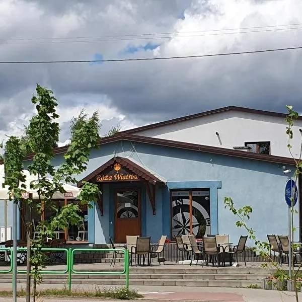 Noclegi Róża Wiatrów, hotel in Szarki