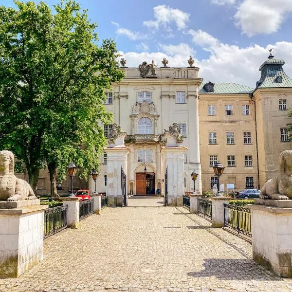 Hotel Zamek Królewski w Rydzynie, hotel in Kąkolewo