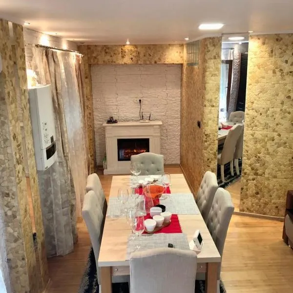 Bella Casa Apartments, hotel v destinaci Fagaraš