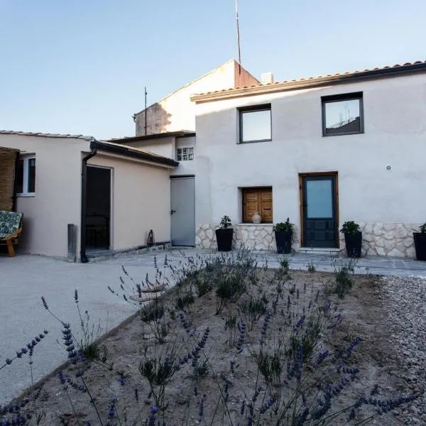Apartamentos turísticos 3 Lienzos, hotel in Peñafiel