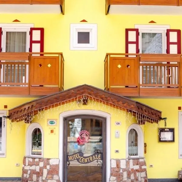 Albergo Centrale، فندق في كنازاي