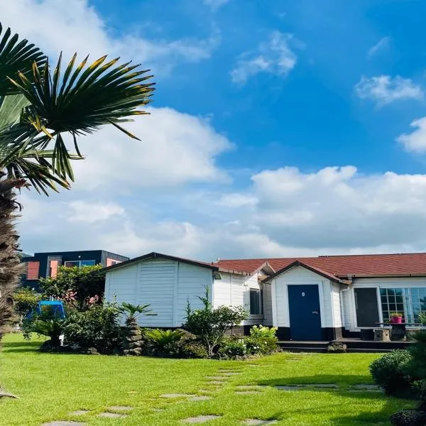 Jeju Haepoomdal Pension, hotel em Pyŏkhwa-dong