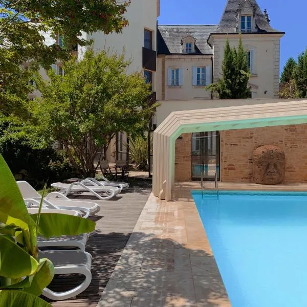 Au Grand Hôtel de Sarlat - Pavillon de SELVES, hotel en Sarlat-la-Canéda