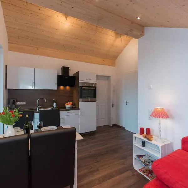 Viesnīca Gemütliches Apartment-Seenähe-Balkon-Parkplatz-Wallbox-Fahrradparkplatz pilsētā Hürtgenwald