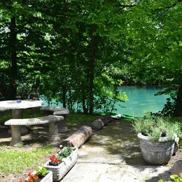 Una Rosa Hostel, hotel v destinaci Bihać