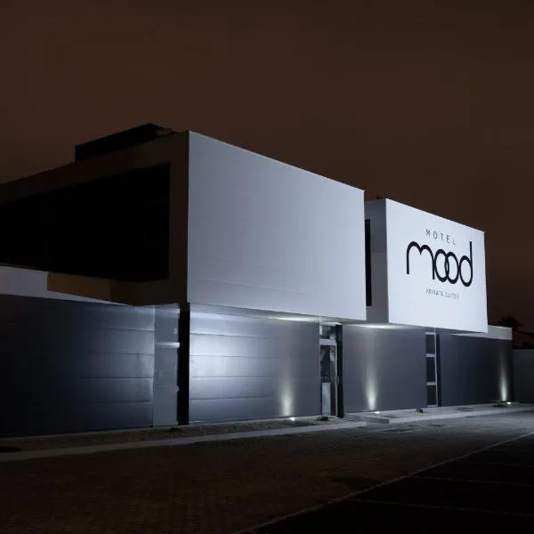 Mood - Private Suites, Hotel in Montijo