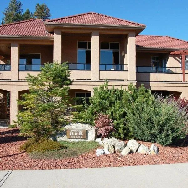 A Vacation Paradise at Quail Ridge B&B, hotel in Kelowna