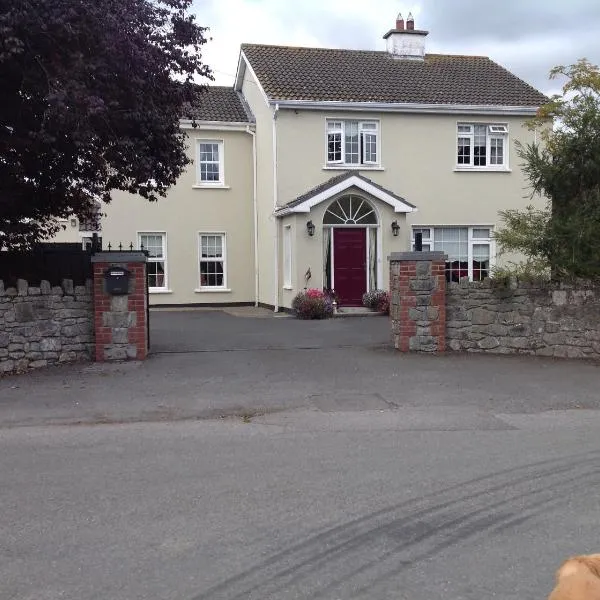 Tess's Guest House R95K6N1 This Property is unsuitable for children under 12 years old, hotell i Freshford