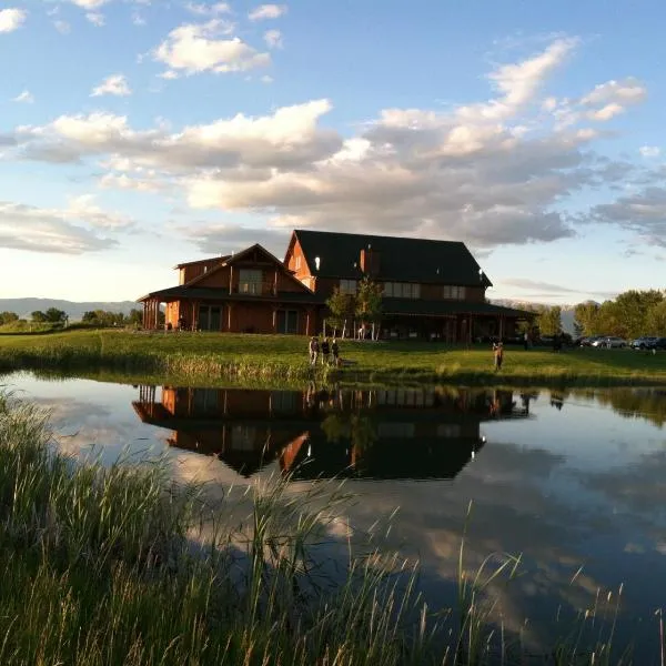 Gallatin River Lodge, hotel em Belgrade